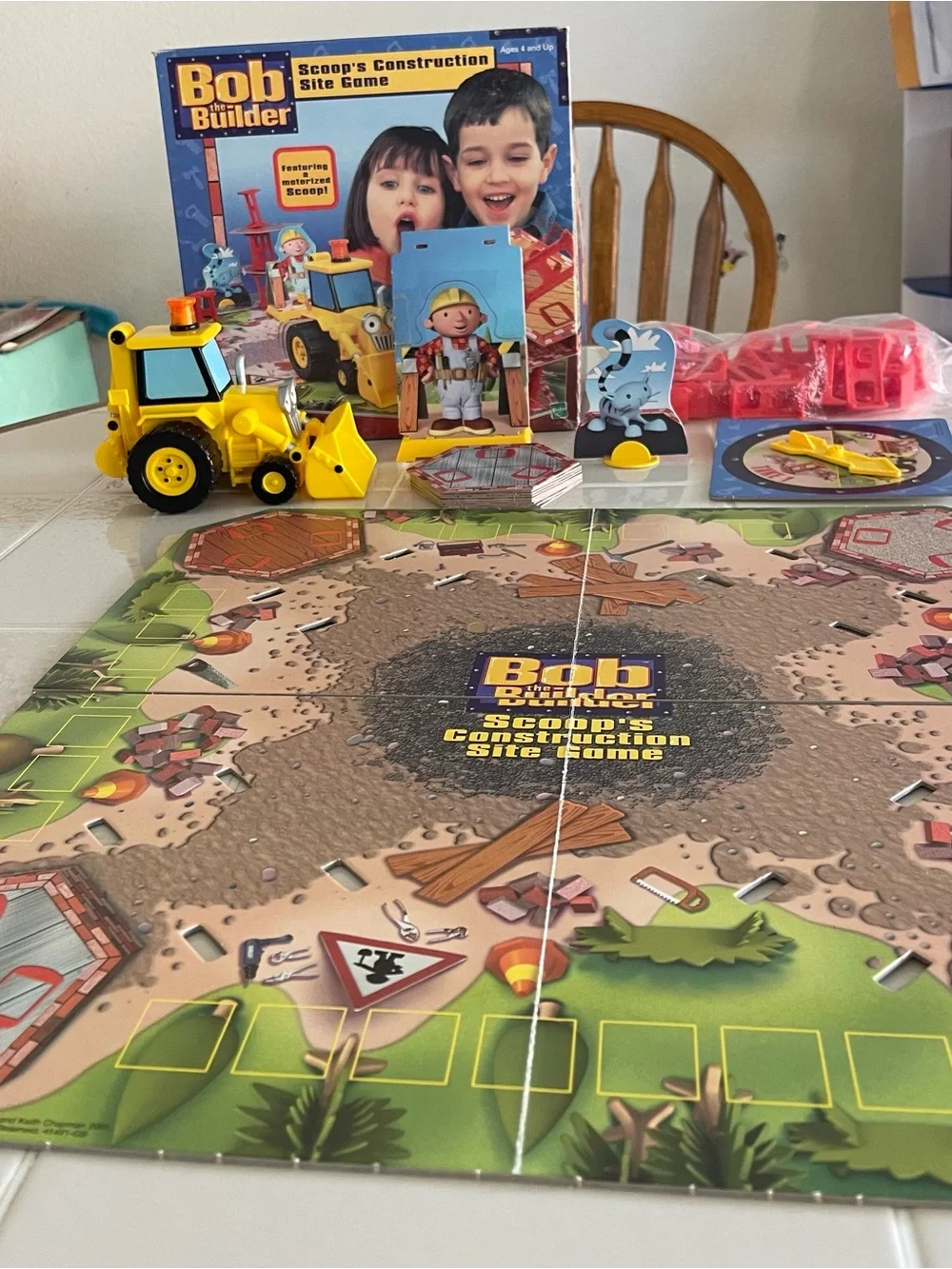MBMilton Bradley scoop construction
